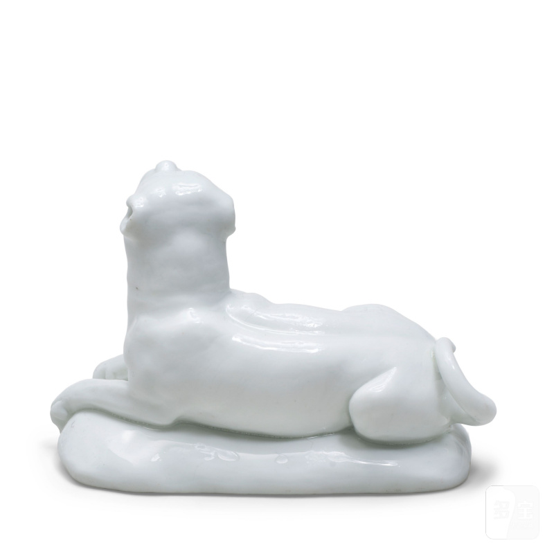 A French soft-paste white reclining pug dog, circa 1740 - 图5